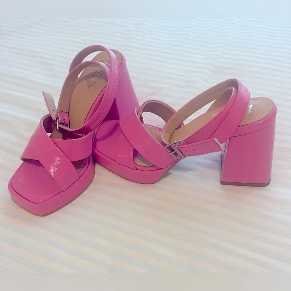 Women's Simple Platform Chunky Heel Sandal in Cosmic Pink! NWOT Size 36 (6)